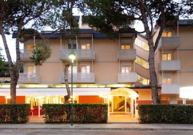 Hotel San Marco Линяно Сабиадоро Екстериор снимка