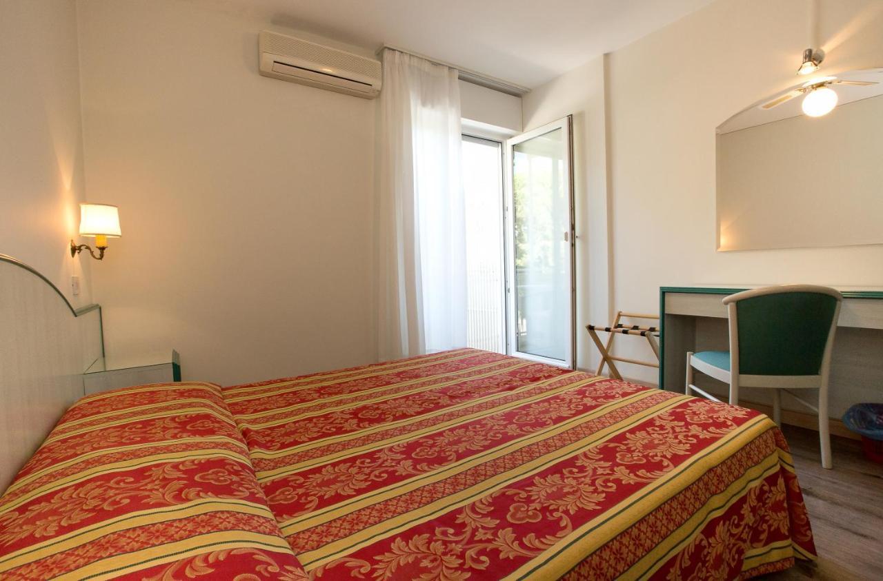 Hotel San Marco Линяно Сабиадоро Екстериор снимка
