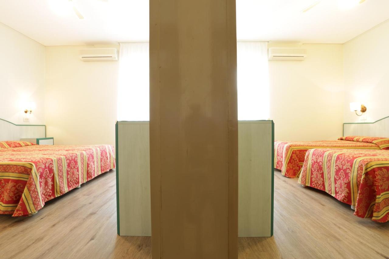 Hotel San Marco Линяно Сабиадоро Екстериор снимка