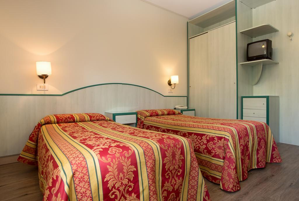 Hotel San Marco Линяно Сабиадоро Екстериор снимка