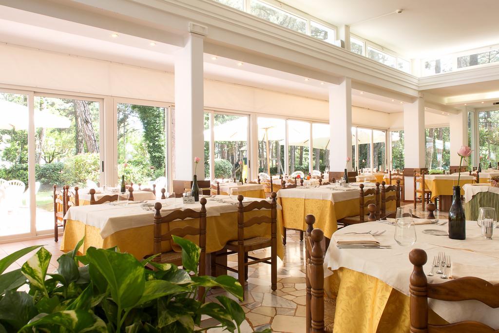 Hotel San Marco Линяно Сабиадоро Екстериор снимка